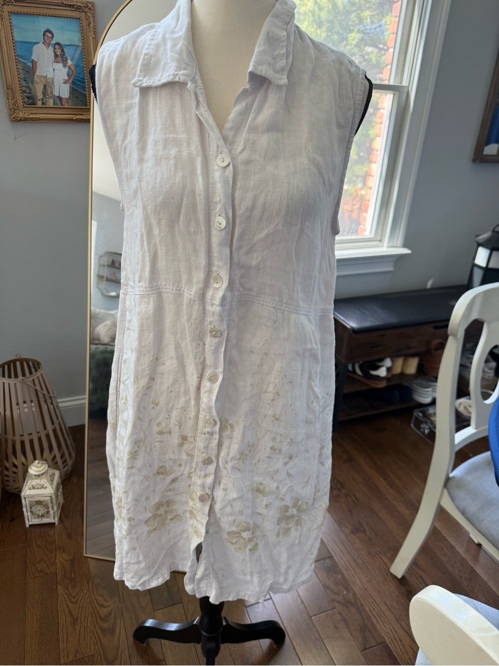 Sleeveless White Button-Front Linen Dress with Subtle Floral Embroidery small